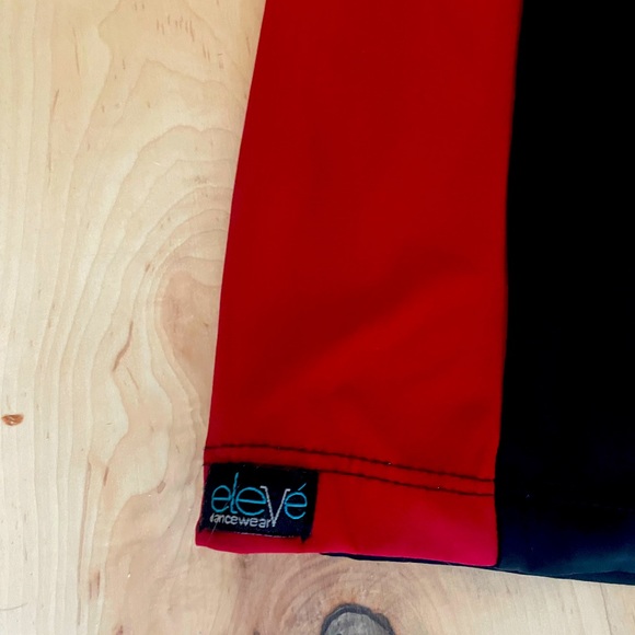 Eleve Custom Shorts - Picture 2 of 3